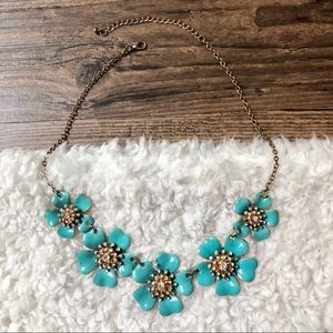 Turquoise flower necklace